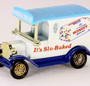 Lledo Days Gone DG622 Model T" Van Wonder Bread"