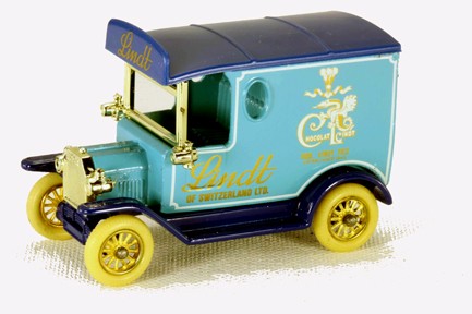 Lledo Days Gone DG640 Model T" Van Lindt Chocolate"