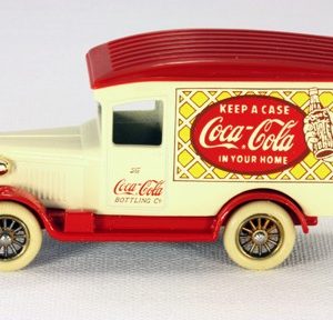 Lledo Days Gone LC21 Coca Cola White Delivery Van