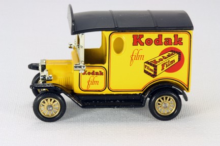 Lledo Days Gone DG624 1912 Model T" Ford Van Kodak"