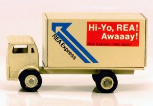 WINROSS REA EXPRESS BOX TRUCK