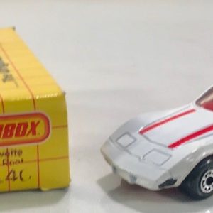 MATCHBOX 40 CORVETTE T ROOF CAR