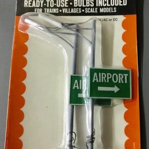 LIFE LIKE LIGHT-UPS HIGHWAY LIGHTS WITH AIRPORT SIGNS S507K