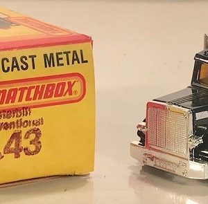 MATCHBOX 43 PETERBILT CONVENTIONAL TRUCK
