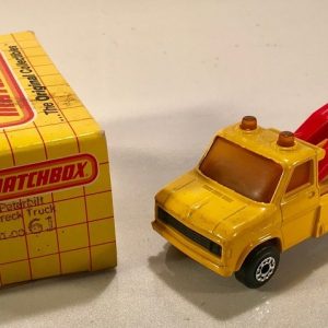 MATCHBOX 61 PETERBILT WRECK TRUCK