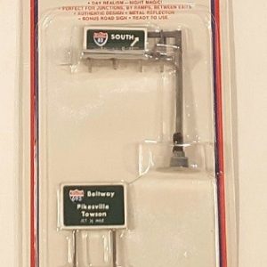 LIFE LIKE 1214 INTERSTATE OVERHEAD ROAD SIGNS O GAUGE