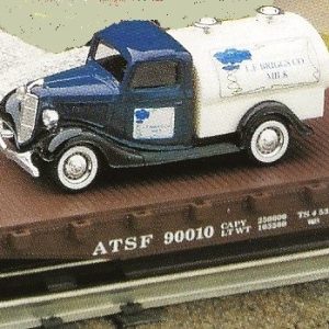 LIONEL 17529 ATCHISON TOPEKA AND SANTA FE FLATCAR WITH 1936 FORD MILK TRUCK