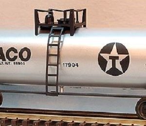 LIONEL 17904 TEXACO UNIBODY TANK CAR STANDARD O