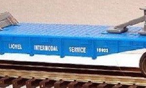 LIONEL 16923 FLATCAR WITH WHEEL CHOCKS AND TONGUE SUPPORT