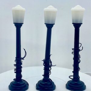 K-LINE K-105 LIGHTED LAMPPOSTS O GAUGE