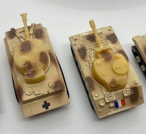 DESERT STORM ARMY TANKS - 4 COUNTRIES