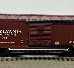 LIONEL 29295 PENNSYLVANIA BOXCAR WITH DIE CAST FRAME
