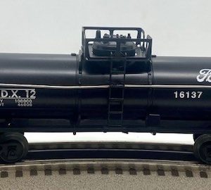 LIONEL 16137 FORD 1-D TANK CAR