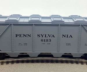 LIONEL 6-6123 PENNSYLVANIA RAILROAD COVERED QUAD HOPPER