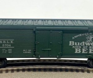 LIONEL 6-5704 BUDWEISER BEER REEFER