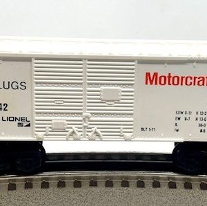 LIONEL 6-9042 FORD AUTOLITE BOXCAR - 027 GAUGE