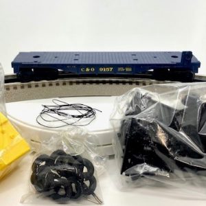 LIONEL 6-9157 CHESEAPEAKE AND OHIO FLATCAR WITH CONSTRUCTION CRANE KIT