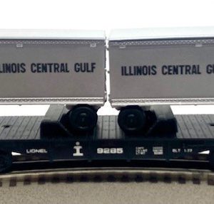 LIONEL 6-9285 ILLINOIS CENTRAL GULF FLATCAR WITH TRAILERS