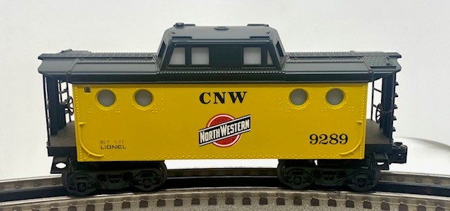 LIONEL 6-9289 CHICAGO AND NORTHWESTERN N5C CABOOSE