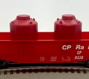 LIONEL 6-9336 CANADIAN PACIFIC RAIL GONDOLA WITH CANISTERS