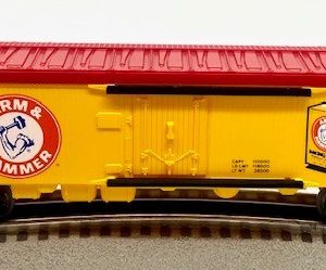 LIONEL 6-9812 ARM AND HAMMER REEFER