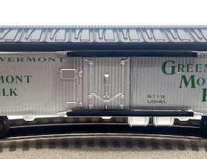 LIONEL 6-9876 CENTRAL VERMONT MILK REEFER
