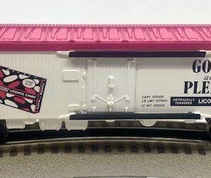 LIONEL 6-9878 GOOD AND PLENTY CANDY BILLBOARD REEFER