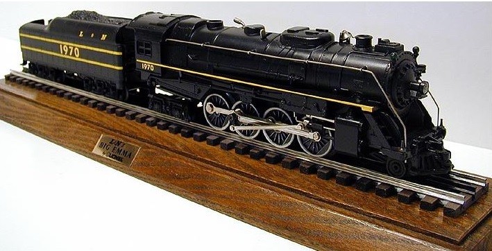 LIONEL 8615 LOUISVILLE AND NASHVILLE 2-8-4 BERKSHIRE STEAM LOCOMOTIVE AND TENDER WITH DISPLAY CASE