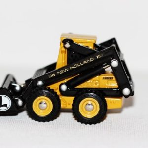 LIONEL 16958-E ERTL NEW HOLLAND LOADER