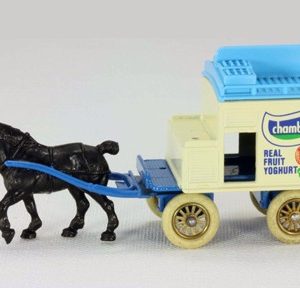 Lledo Days Gone DG021 Horse Drawn Chambourcy Yogurt Milk Wagon