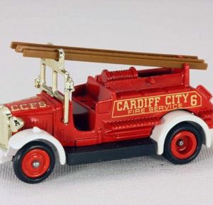 Lledo Days Gone DG121 Cardiff City Hook & Ladder Fire Truck
